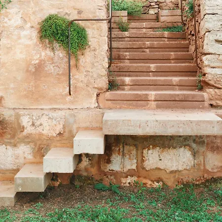 מלון Ses Sucreres Small & Slow 4*