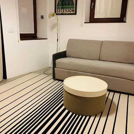 Ses Sucreres Small & Slow