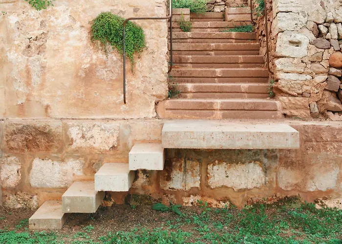 מלון Ses Sucreres Small & Slow 4*