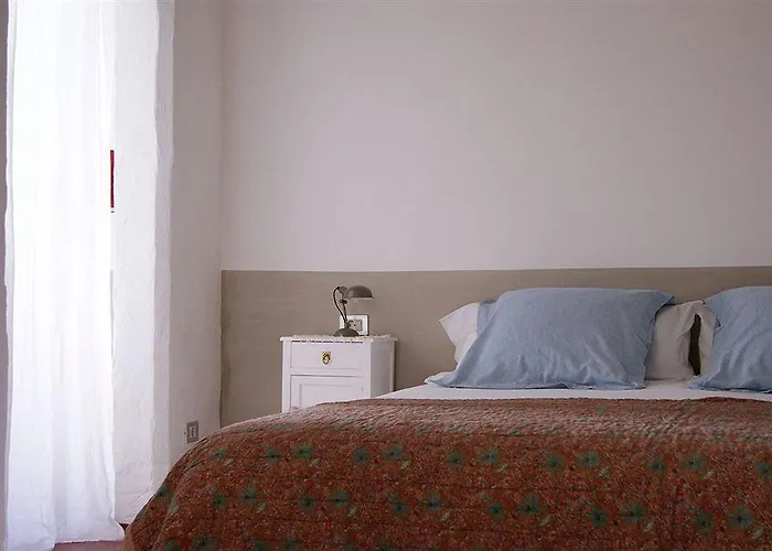 Ses Sucreres Small & Slow 4*