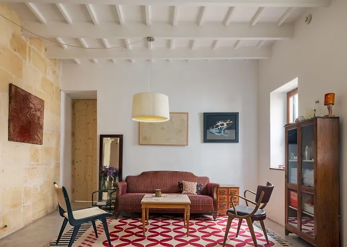 Ses Sucreres Small & Slow 4*