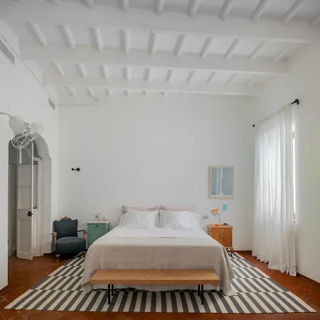 Ses Sucreres Small & Slow