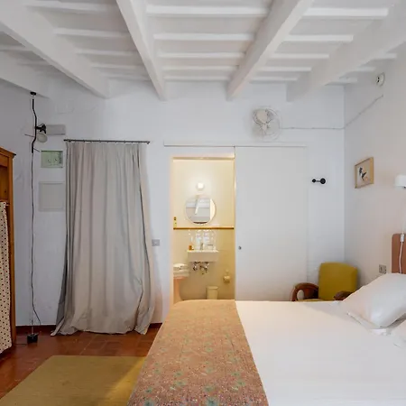 Ses Sucreres Small & Slow 4* Ferreries